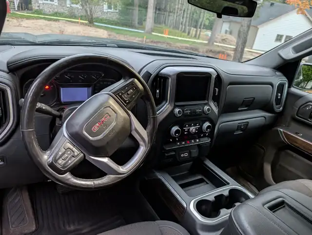 GMC Sierra Elevation 2019573776084799344643