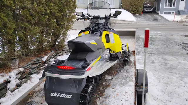Ski-Doo MXZ Sport 600 ACE 2016 in Snowmobiles in Sherbrooke - Image 4