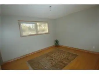 Lovely 3 bdrm, main floor suite in quiet Haultain area63235269298305124