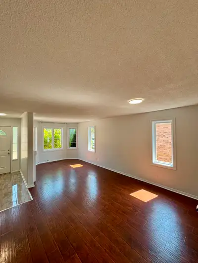 2-bdrm/1.5 bath main floor unit. Parking/Utilities Included