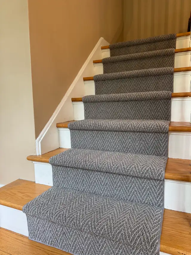 Stairs carpet installation and Staircase runners installation  in Rugs, Carpets & Runners in Ottawa - Image 11