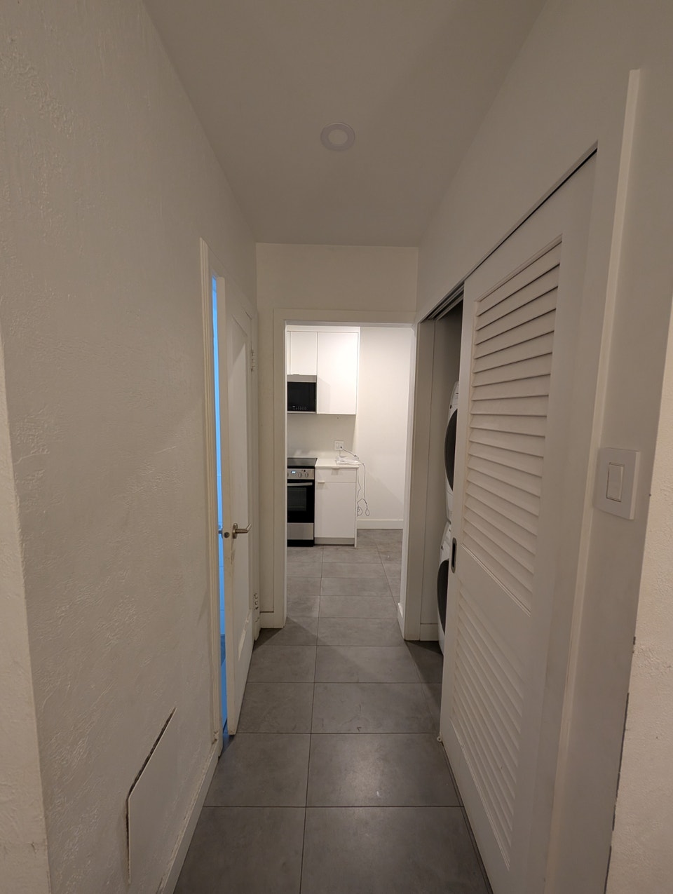 Cession de bail/Sous-location - Beau Studio rénové - 1248$/mois 4