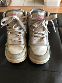 Girls size 1  DC high top shoes
