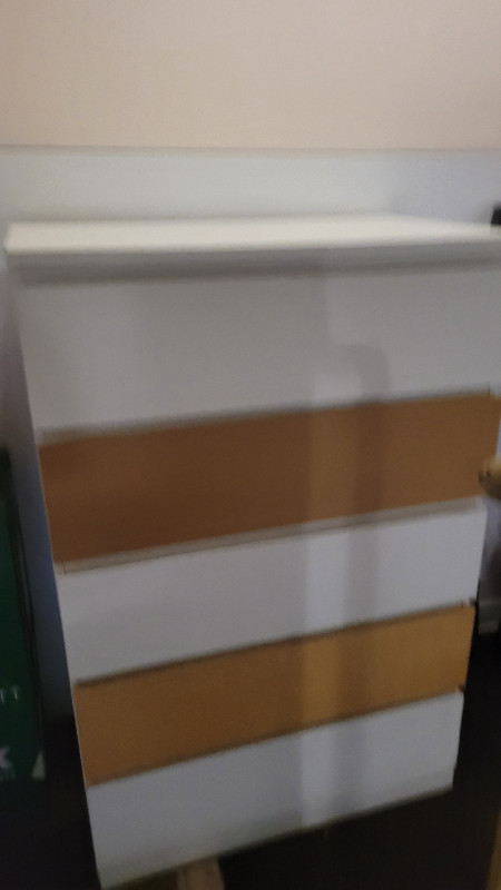 .' 3, 5, 6 drawers Ikea dressers! M11 Modern, perfectly working dans Commodes et armoires  à Ville de Montréal - Image 3