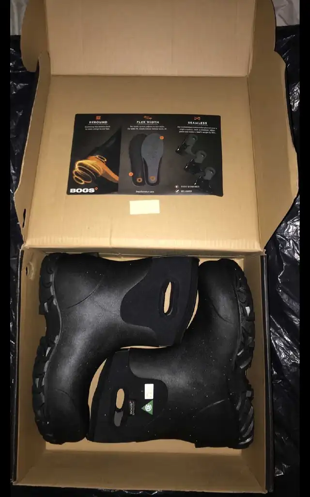 BOGS Waterproof Work Boots in Men's Shoes in Markham / York Region - Image 3