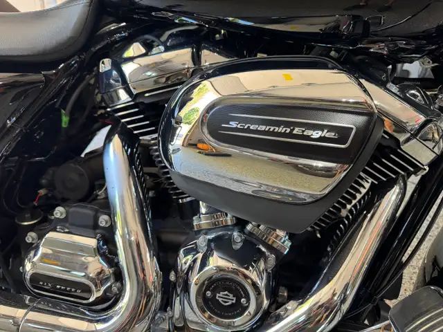Harley Davidson Streetglide Special 2017 in Touring in Kawartha Lakes - Image 4