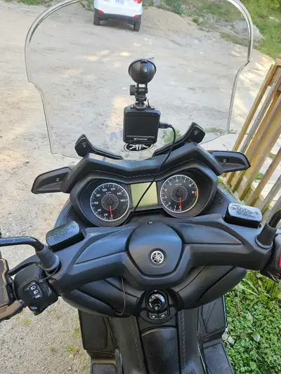 2022 Yamaha XMAX 300 Scooter. Bike has 3800 km On it comes with a cover Camera. Mint condition. Seri...