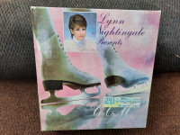 Vintage CCM Lynn Nightingale girls ice skates. size 13.
