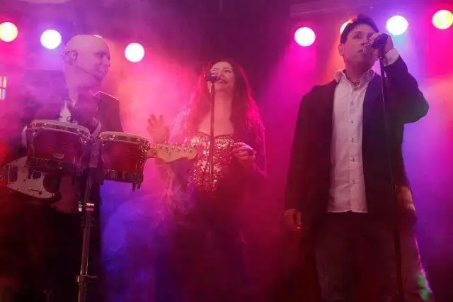 Group of musicians singers female singer orchestra Dynamicks63815757889155124