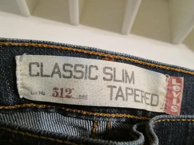 Levi's 512 jeans in Women's - Bottoms in North Bay - Image 5