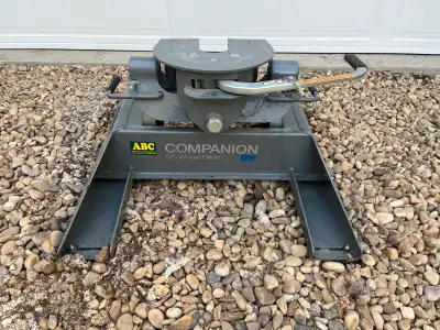 B&W Companion 5th Wheel Hitch RVK3500 - Like New Condition - Edmonton B&W Companion 5th Wheel Hitch...