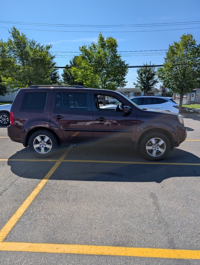Honda Pilot EX 2011 à vendre pour pièces — photo 2