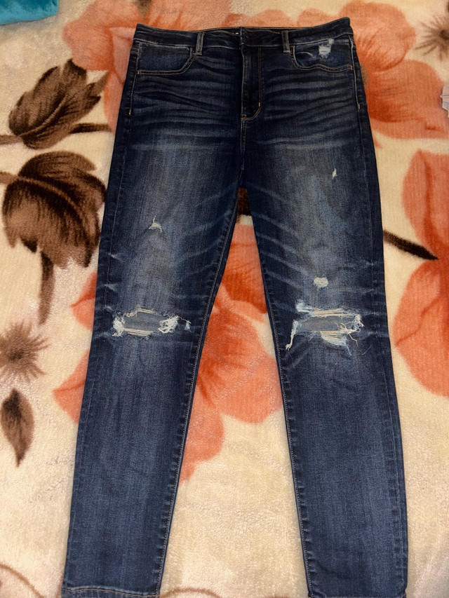 American Eagle Jeans  in Women's - Bottoms in Oakville / Halton Region