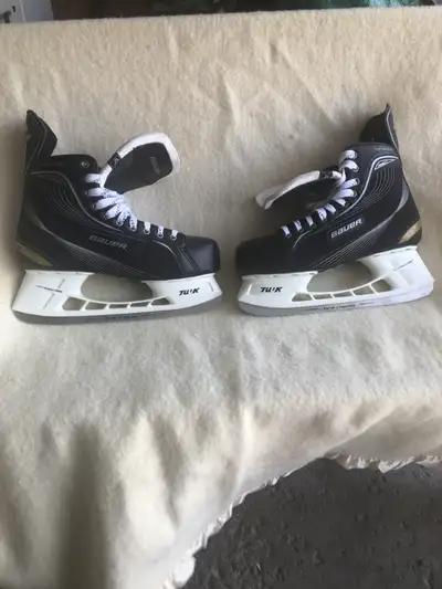 MENS BAUER SUPREME HOCKEY SKATES, View more