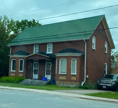 House for rent  Smiths Falls Aug 1st