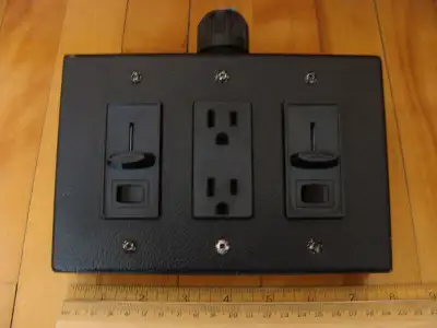 Lutron Skylark Dual Dimmer-Gradateur double-Wellmark WM4 Console, View more