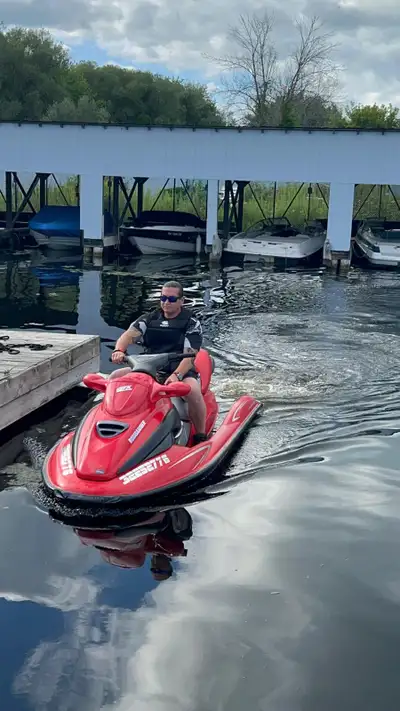 2002 GTX Seadoo Bombardier jetski Engine rebuilt New battery Two stroke