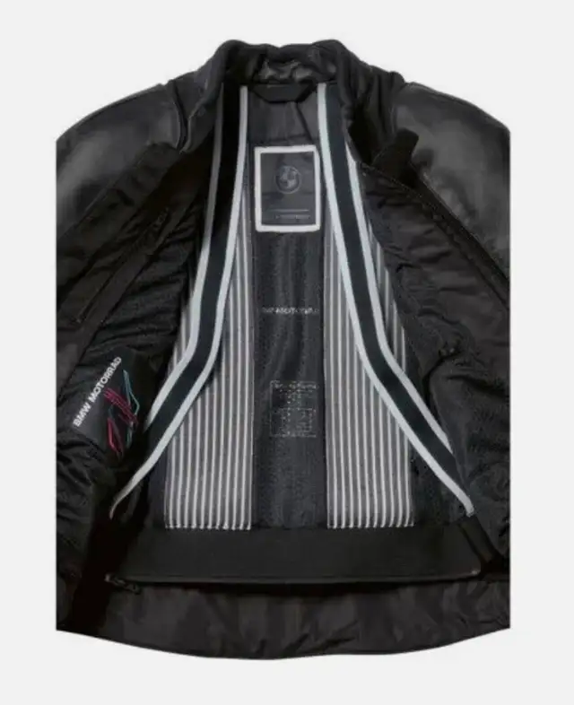 BMW Motorrad Hotlap Jacket EU52 in Motorcycle Parts & Accessories in Kingston - Image 6