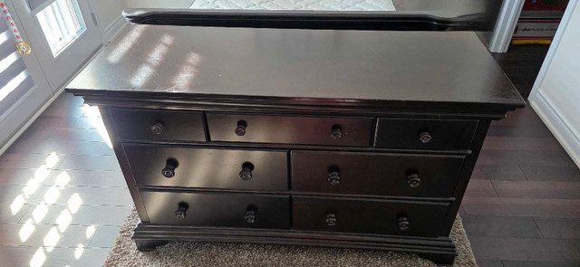 Full Size Bed Set w/ Mattress + Box Spring + Matching Dresser in Beds & Mattresses in Oakville / Halton Region - Image 2