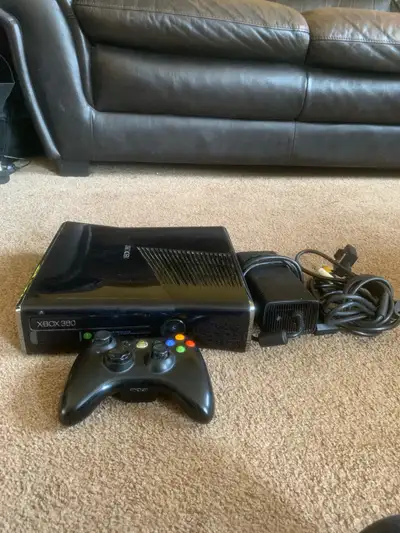 Xbox 360 250gb (Everything included + 1 Controller), View more