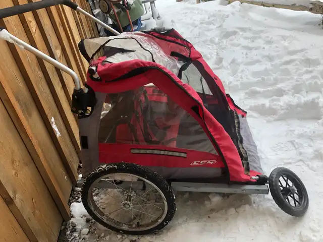 Schwing Kids Bike Trailer  in Kids in Owen Sound - Image 2