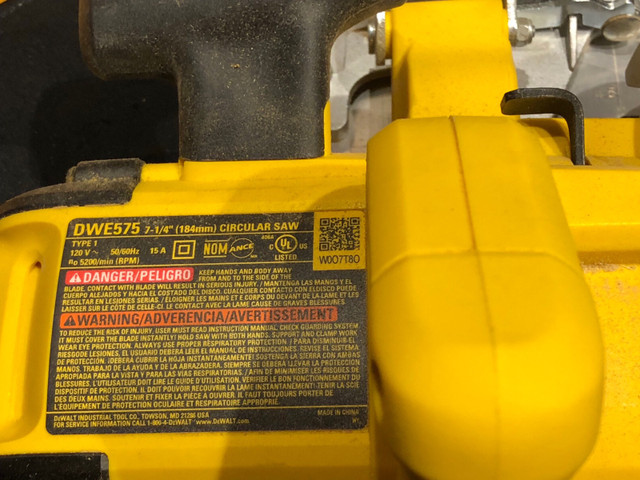 DeWalt 7 1/4” Corded Circular Saw with bag and extra blade in Power Tools in Markham / York Region - Image 2
