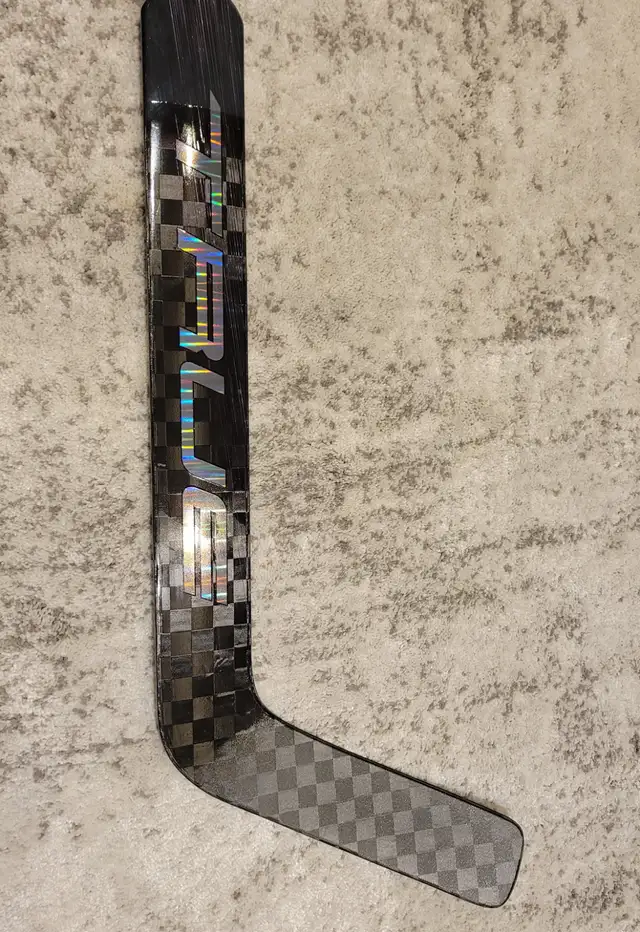 New TRUE Storm goalie hockey stick project x in Hockey in Ottawa - Image 2