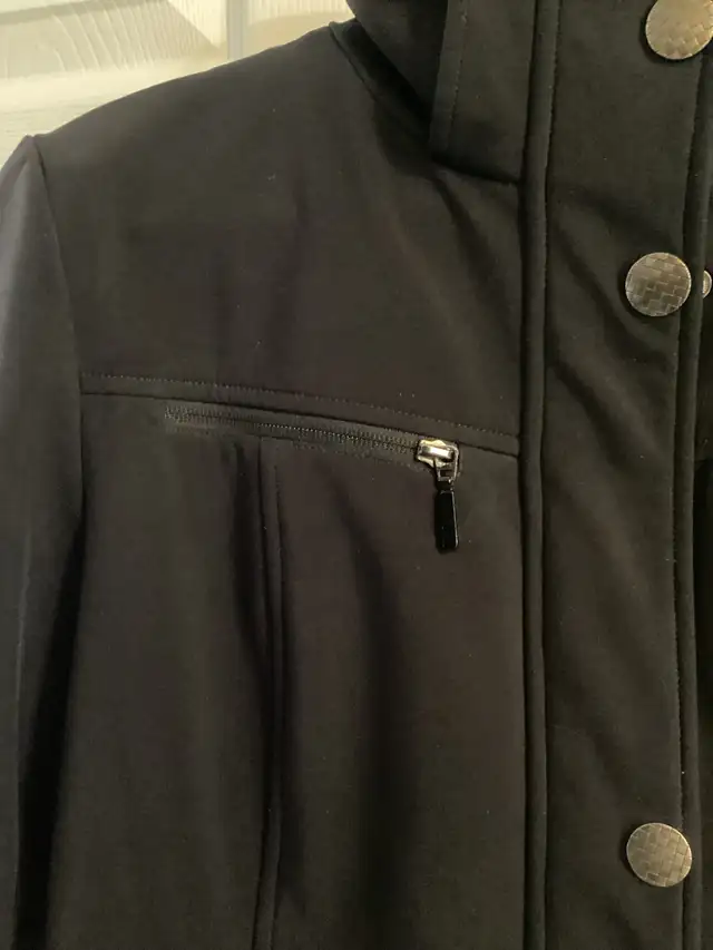Ladies spring/rain coat in Women's - Tops & Outerwear in Kitchener / Waterloo - Image 3