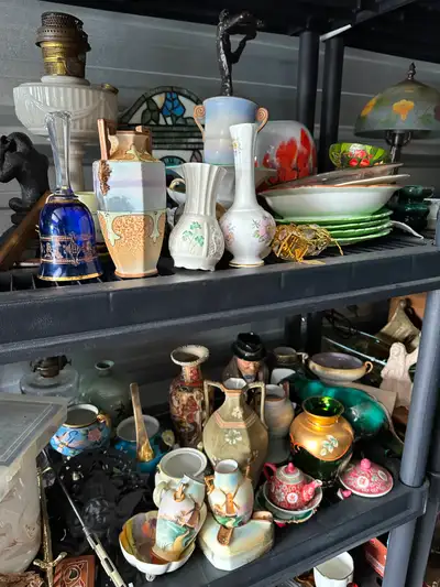 GREAT OPPORTUNITY: 2 STORAGES FULL OF ANTIQUES (OVER 5000 ITEMS), View more