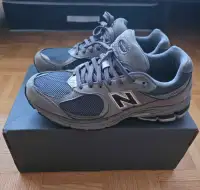 New Balance 2002r Light Grey