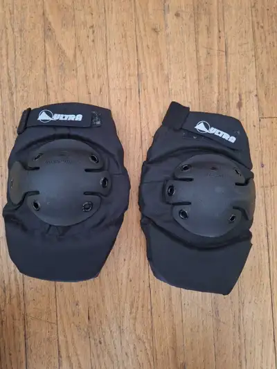 Ultra Wheels Knee Pads (Rollerblade), View more
