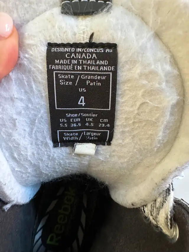 Junior Reebok RIBCOR Ice Hockey Skates in Hockey in City of Montréal - Image 6