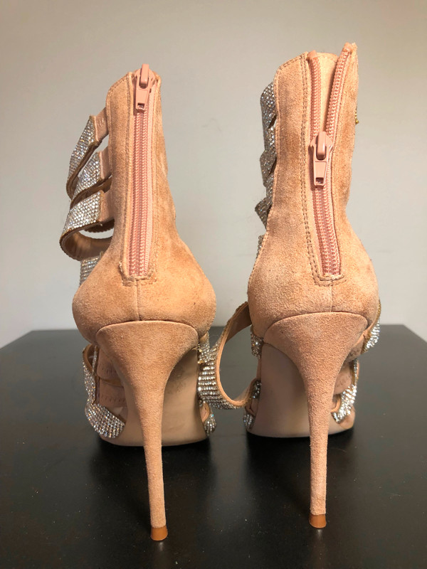 SHOE SALE! GORGEOUS NUDE RHINESTONE STRAPPY HEELS in Women's - Shoes in City of Toronto - Image 2