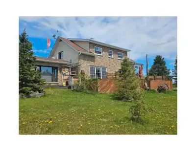 For sale is the house and 150 acres of land located in Northern Ontario (RR 1 Moonbeam P0L 1V0). Com...