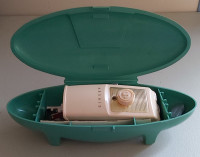 Vintage 1960s Singer Buttonholer Buttonholer Clamshell Case