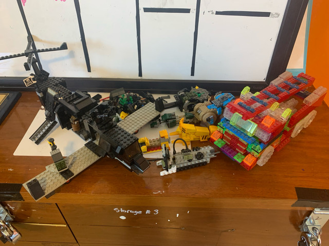 Random Lego builds and pieces in Toys & Games in Windsor Region