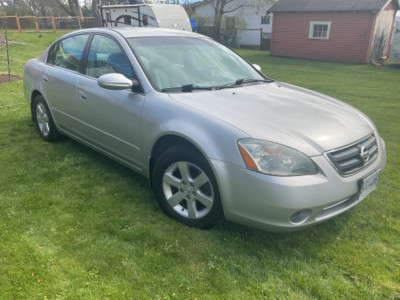 2004 Nissan Altima - $4,500 - SOLD