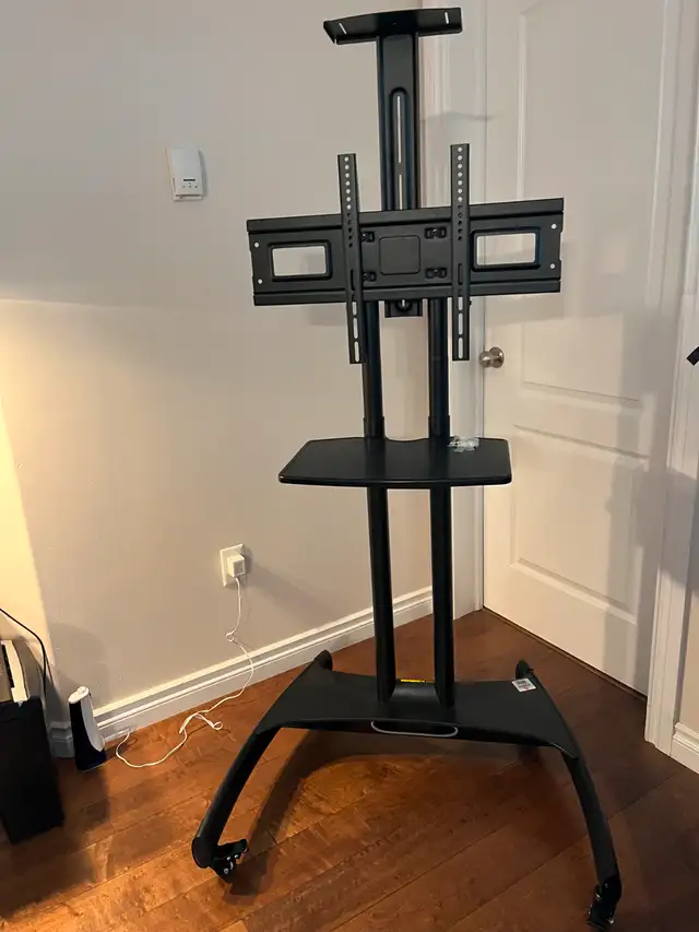 Brand new TV stand63362357526657121