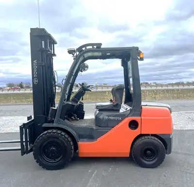 Warehouse forklift / chariot elevateur d'entrepôt - 514-863-5438, View more