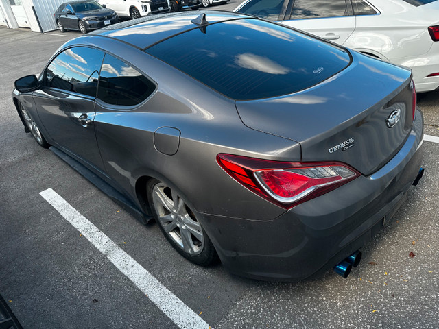 2013 Genesis Coupe 2.0T in Cars & Trucks in St. Catharines - Image 2