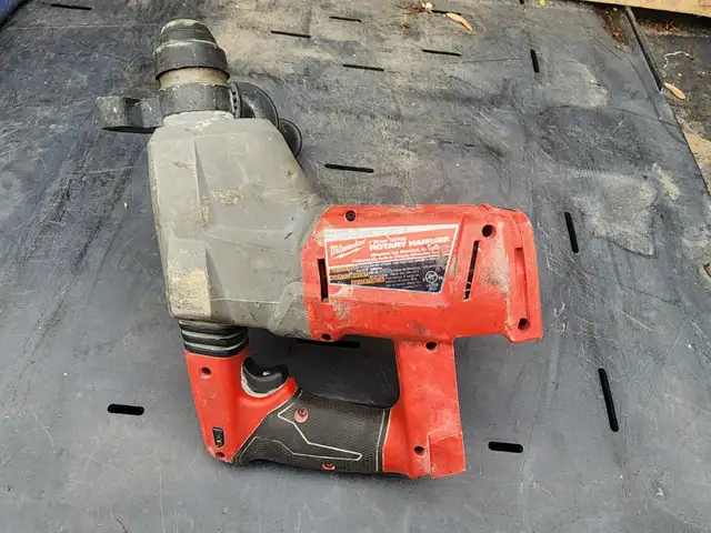 Milwaukee 1" (25mm) SDS Plus Rotary Hammer Drill Model 2712-20 in Power Tools in Windsor Region - Image 3