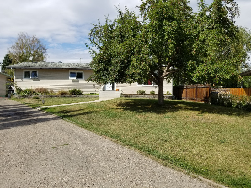 Room for rent Room Rentals & Roommates Lethbridge Kijiji