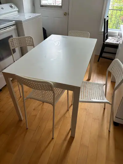 (Free Delivery) IKEA Dining Set • Ensemble de Salle à manger , View more