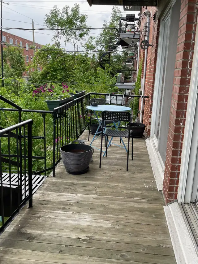 4 ½ Metro Langelier 5 min à pied, très ensoleillé in Long Term Rentals in City of Montréal - Image 11