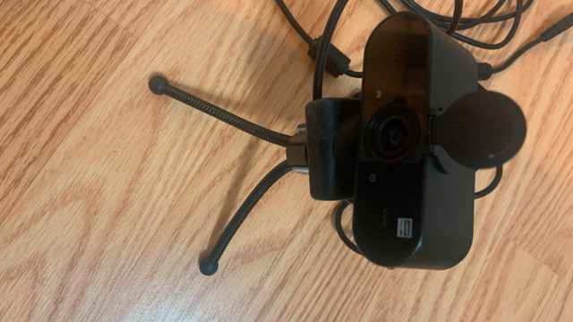 1080P Webcam with Microphone, Adjustable FOV, Zoom in Cameras & Camcorders in Markham / York Region - Image 3