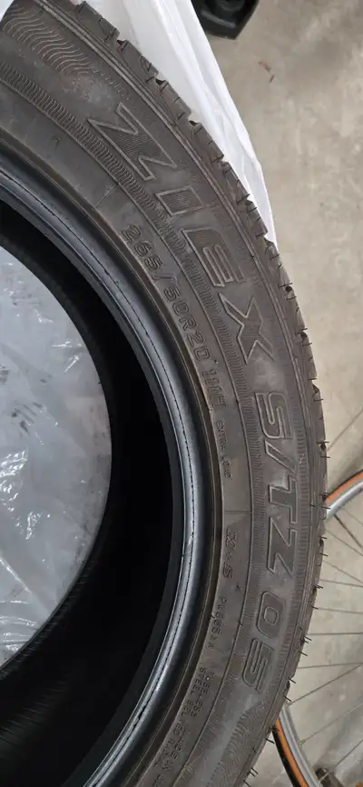20 Inch Tires for heavy load vehicle. 2 ZIEK S/TZ 05 tires 265/50R 20 available. Only used one seaso...