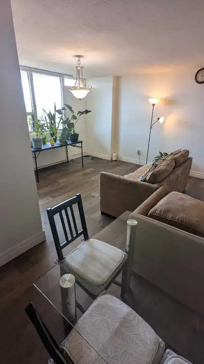 Bright Spacious Rooms. Vegetarian. Gujarati. Scarborough