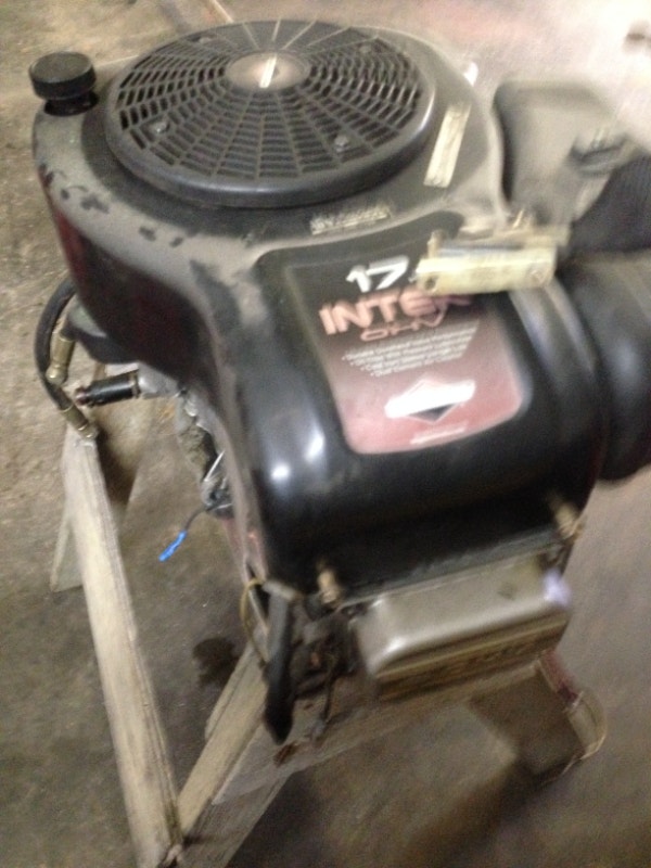 lawn mower 17hp briggs and stration Lawnmowers & Leaf Blowers