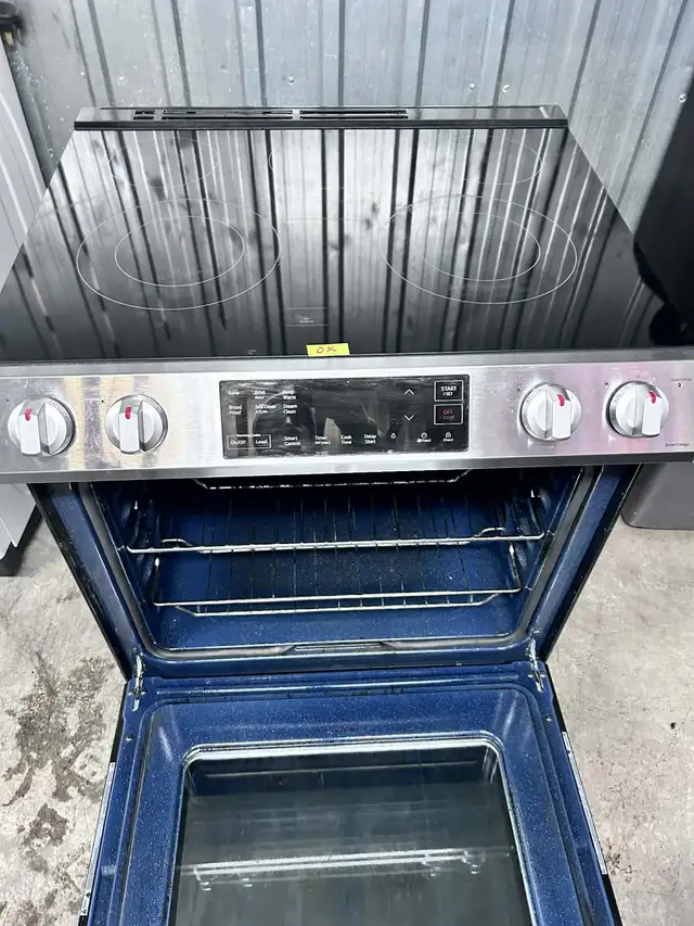 Samsung Fridge stove washer and dryer set  in Refrigerators in City of Montréal - Image 7