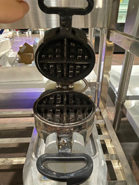 Used Waring Double Vertical Belgian Waffle Maker at Jacobs